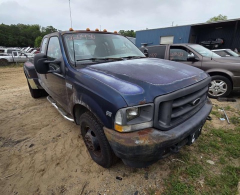 2003 Ford F-350 in the Kiker's yard