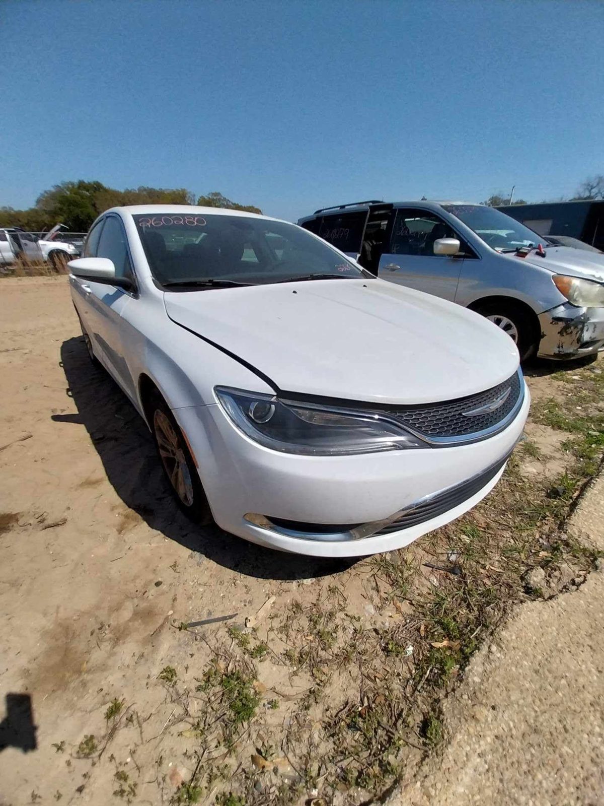 2016 CHRYSLER 200