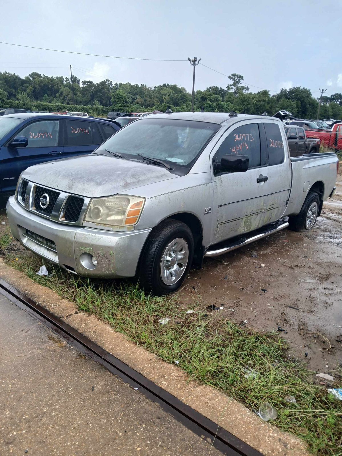 2004 NISSAN TITAN