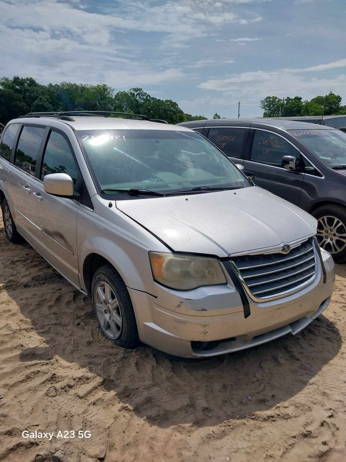 2010 CHRYSLER TOWN & COUNTRY