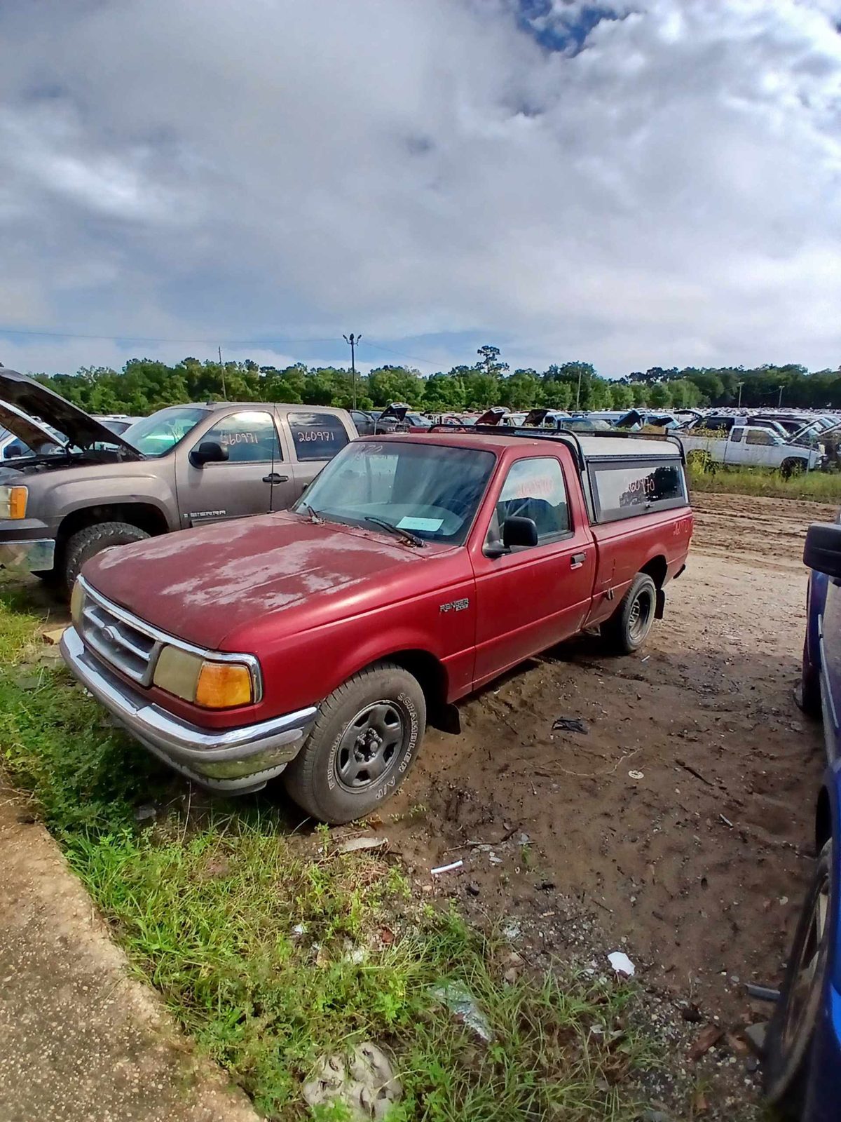 1995 FORD RANGER (SMALL TRUCK)
