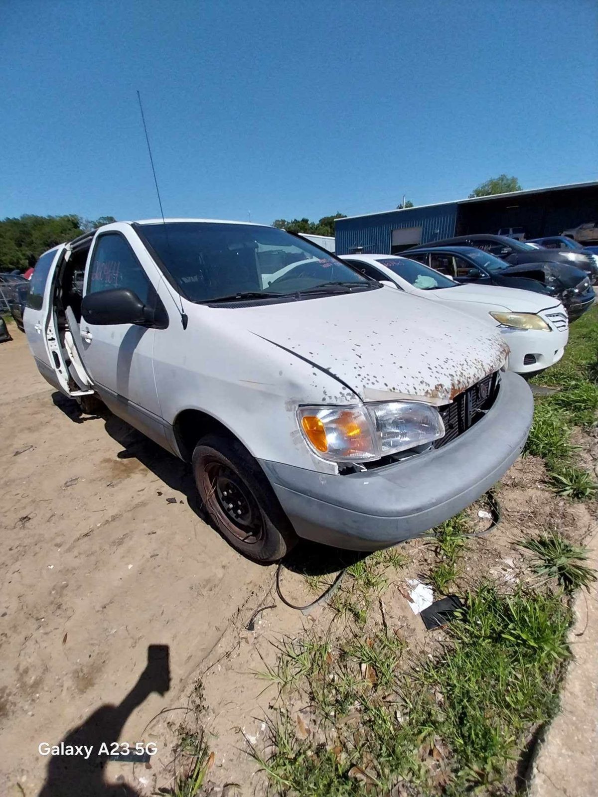 2000 TOYOTA SIENNA