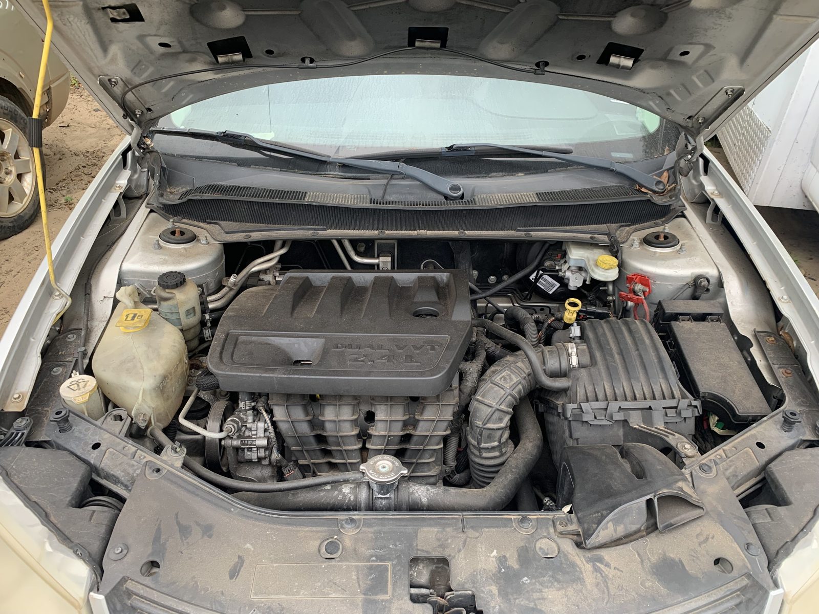 2010 DODGE AVENGER