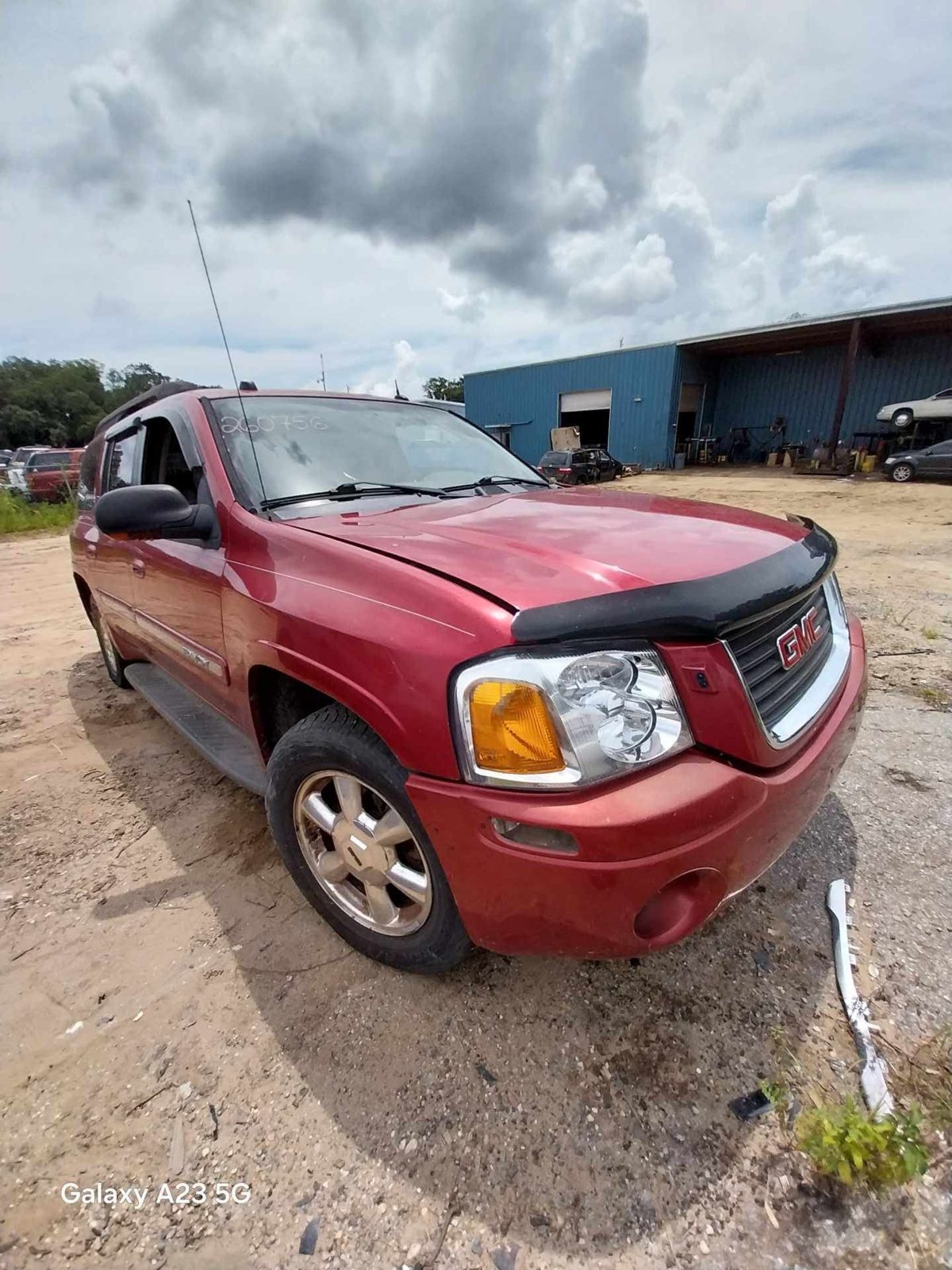 2005 GMC ENVOY XL (LONG W.B.)
