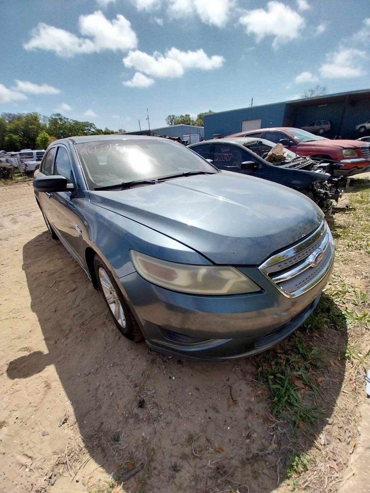 2010 FORD TAURUS(SEE ALSO TAURUS X)