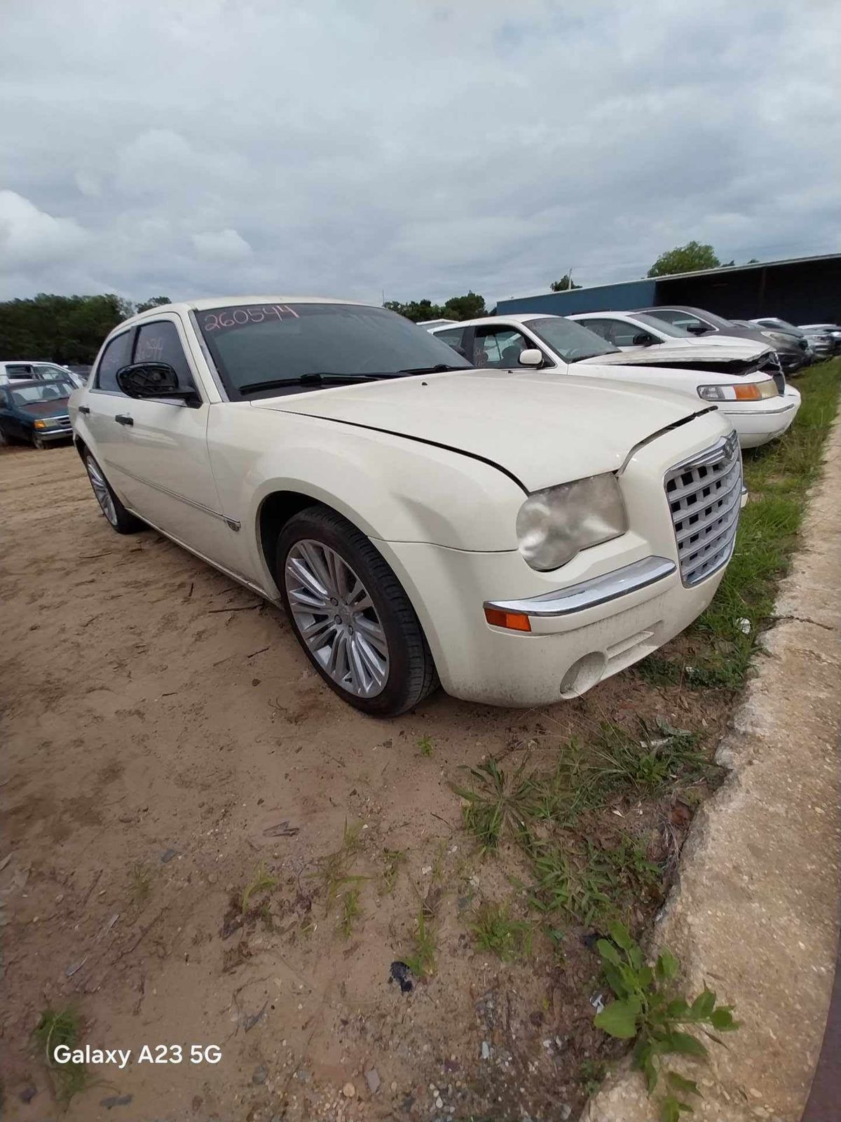 2005 CHRYSLER 300