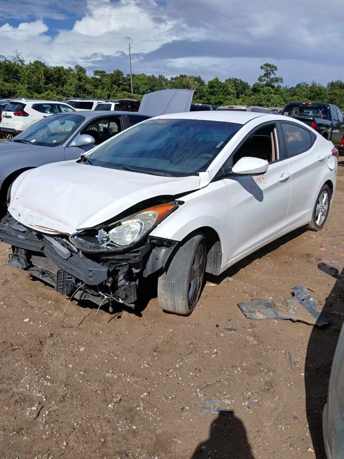 2013 HYUNDAI ELANTRA