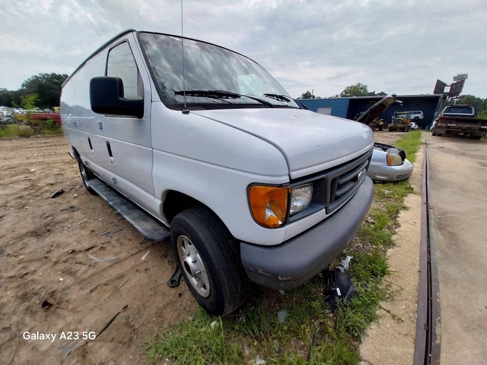 2007 FORD VAN E250